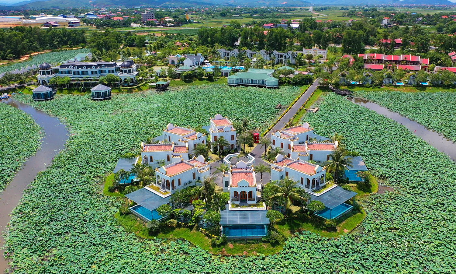 KHOÁNG NÓNG "Vườn Vua Resort" - Thanh Thủy, Phú Thọ - Booking Việt™
